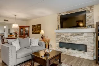 Photo #3: 6027442 Listing