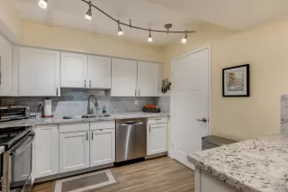 Photo #6: 6027442 Listing