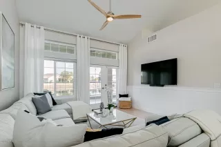 Photo #5: 6027579 Listing