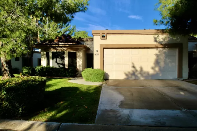 MLS: 6027596 Condo For Sale