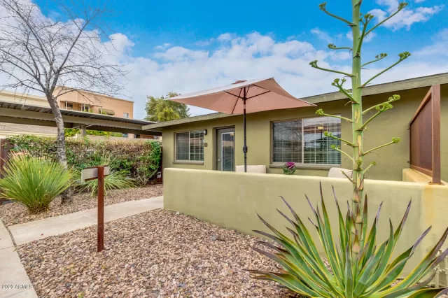 MLS: 6027816 Condo For Sale