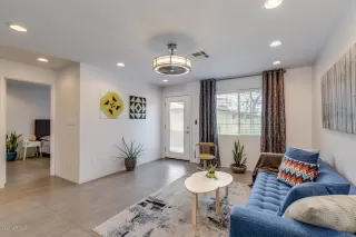 Photo #5: 6027816 Listing