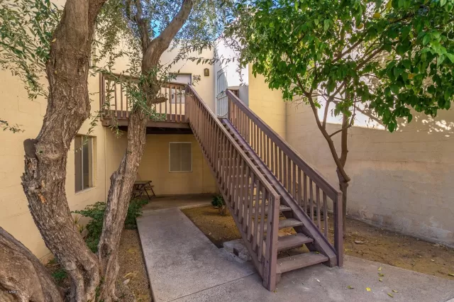 MLS: 6028006 Condo For Sale