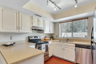 Photo #4: 6028009 Listing