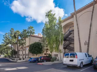 Photo #1: 6028043 Listing 