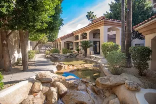 Photo #2: 6028043 Listing 