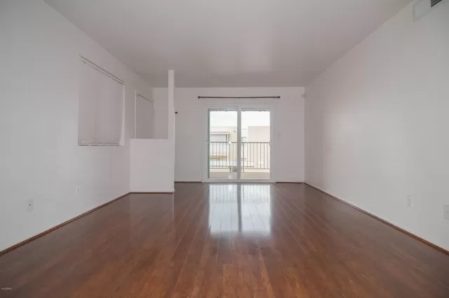 MLS: 6028109 Condo For Sale