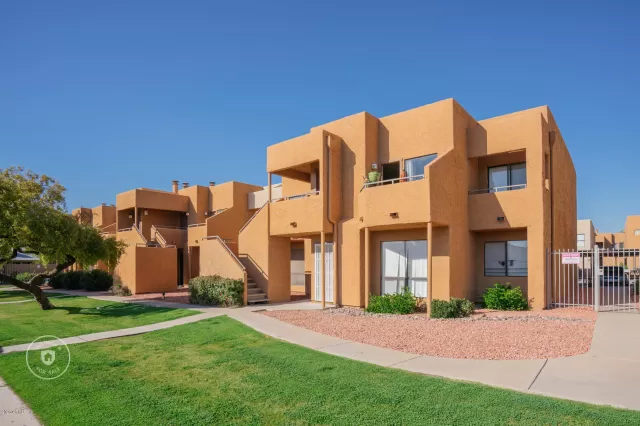 MLS: 6028212 Condo For Sale