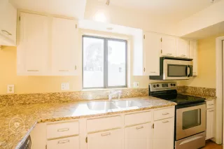 Photo #5: 6028263 Listing