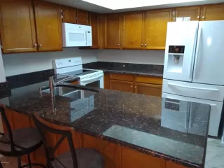 Photo #5: 6028314 Listing