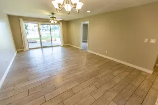 Photo #2: 6028655 Listing 