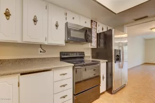 Photo #5: 6028729 Listing