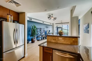 Photo #5: 6028822 Listing