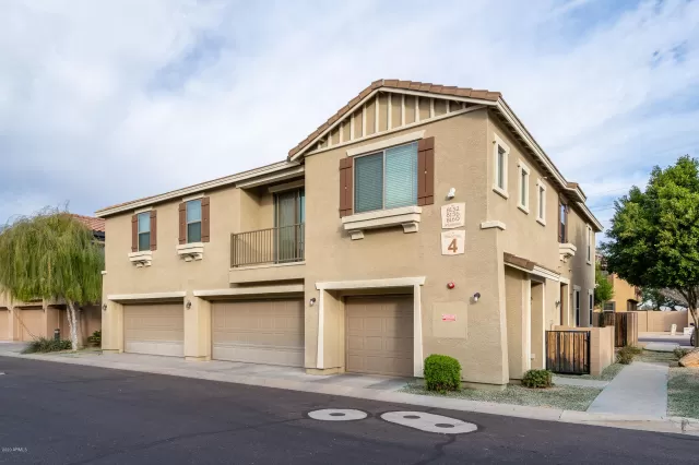 MLS: 6029075 Condo For Sale