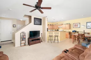 Photo #5: 6029075 Listing 