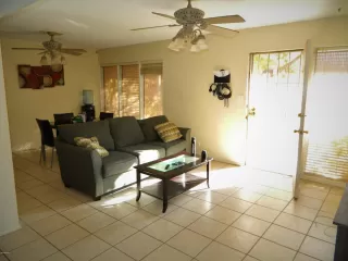 Photo #3: 6029108 Listing