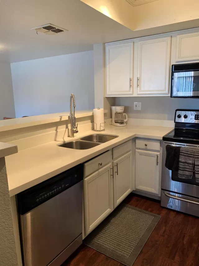 MLS: 6029712 Condo For Sale