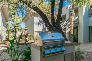 Photo #1: 6030078 Listing 