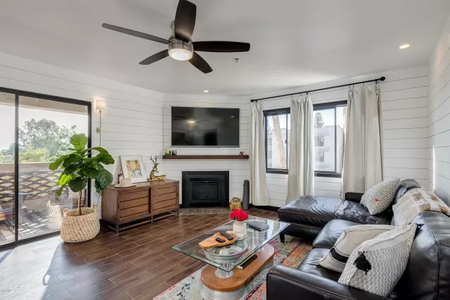 MLS: 6030285 Condo For Sale