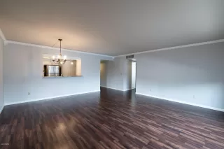 Photo #5: 6030390 Listing