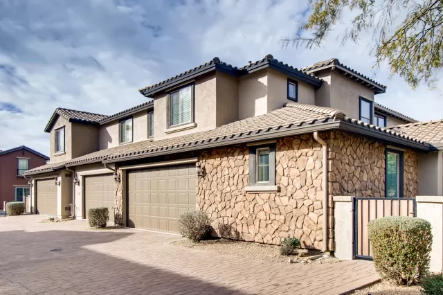 MLS: 6030741 Condo For Sale