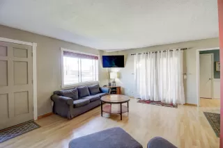 Photo #5: 6030743 Listing