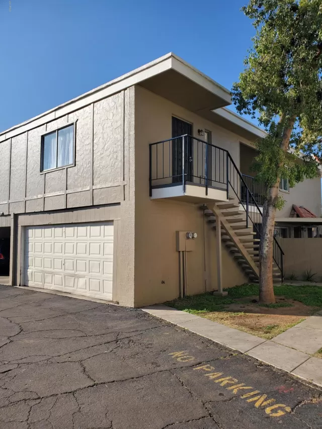 MLS: 6030777 Condo For Sale