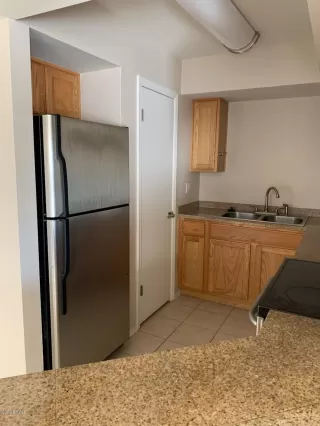 Photo #5: 6031122 Listing