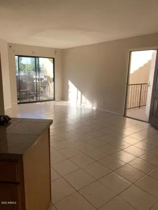 Photo #6: 6031122 Listing