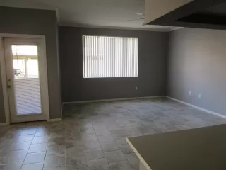 Photo #5: 6031155 Listing