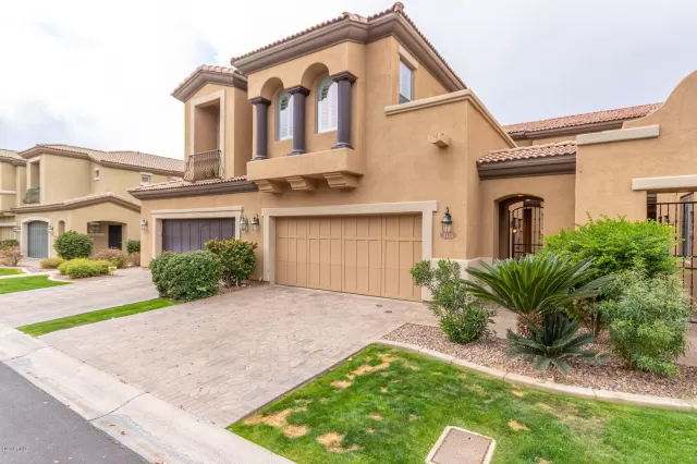 MLS: 6031191 Condo For Sale