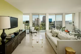 Photo #3: 6031396 Listing