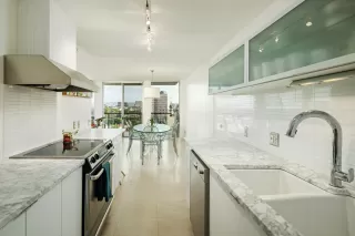 Photo #5: 6031396 Listing