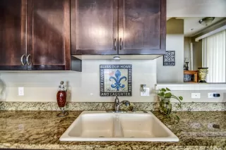 Photo #6: 6031716 Listing 