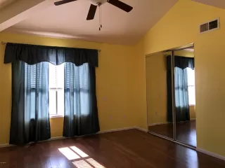 Photo #6: 6031826 Listing