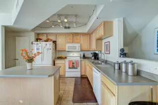 Photo #5: 6031881 Listing