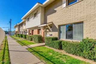 Photo #1: 6031918 Listing 