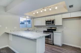 Photo #2: 6031918 Listing 