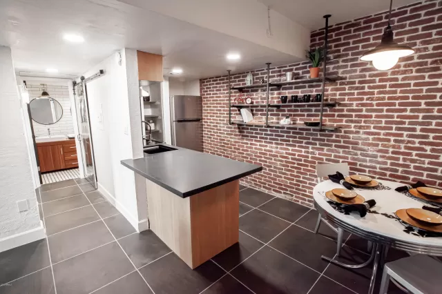 MLS: 6032342 Condo For Sale