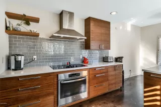 Photo #5: 6032430 Listing 