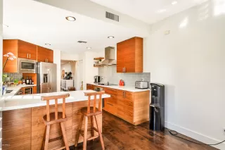 Photo #6: 6032430 Listing 