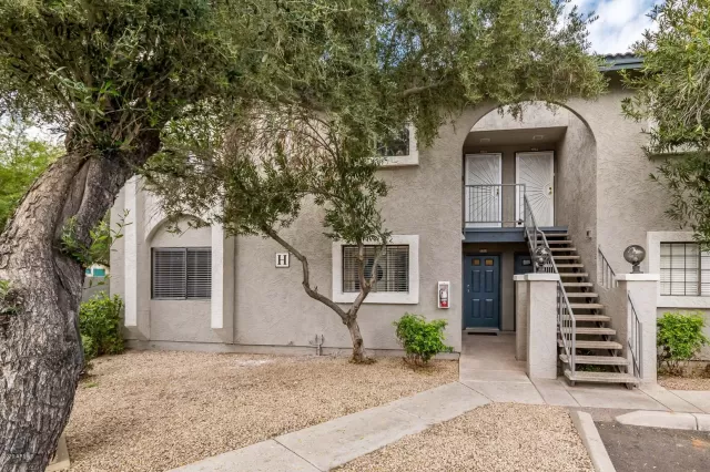 MLS: 6032629 Condo For Sale