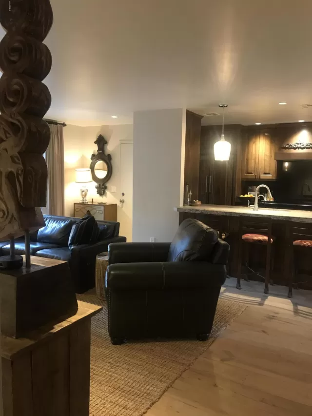 MLS: 6032687 Condo For Sale