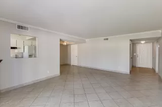 Photo #6: 6032778 Listing