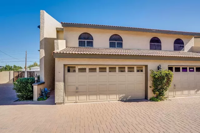 MLS: 6032830 Condo For Sale