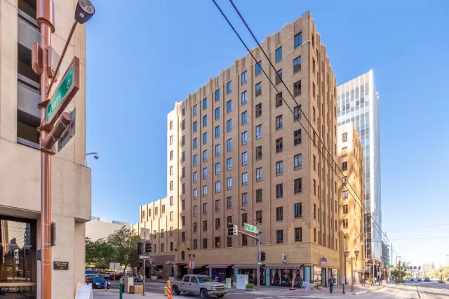 MLS: 6032884 Condo For Sale