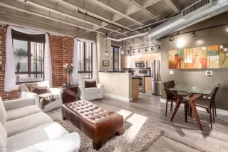 Photo #3: 6032884 Listing