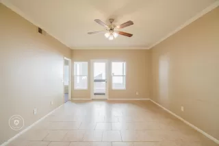 Photo #2: 6032900 Listing