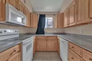 Photo #5: 6033005 Listing