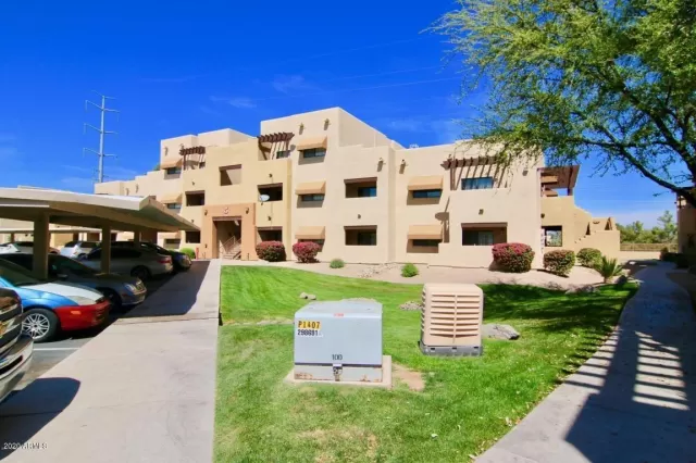 MLS: 6033006 Condo For Sale